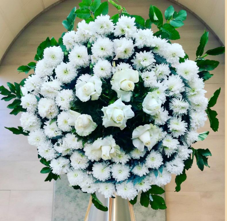 CORONA FLORES BLANCAS
