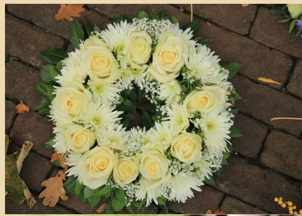 COJIN FLORES BLANCAS
